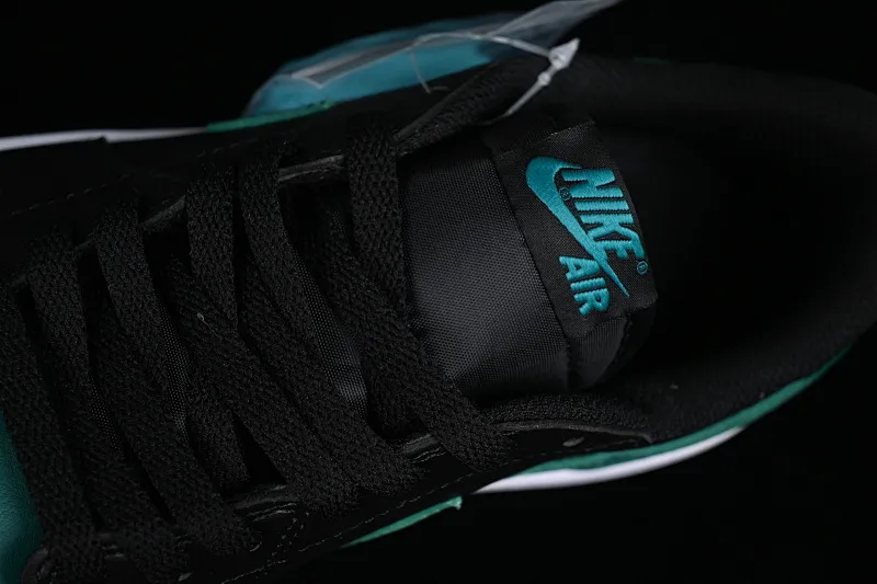 All categories Air Jordan Jordan series basketball shoes Air Jordan 1 Low Z version Air Jordan 1 Low AJ1 Joe 1 black and green color low-top cultural casual sneakers CZ0775-036